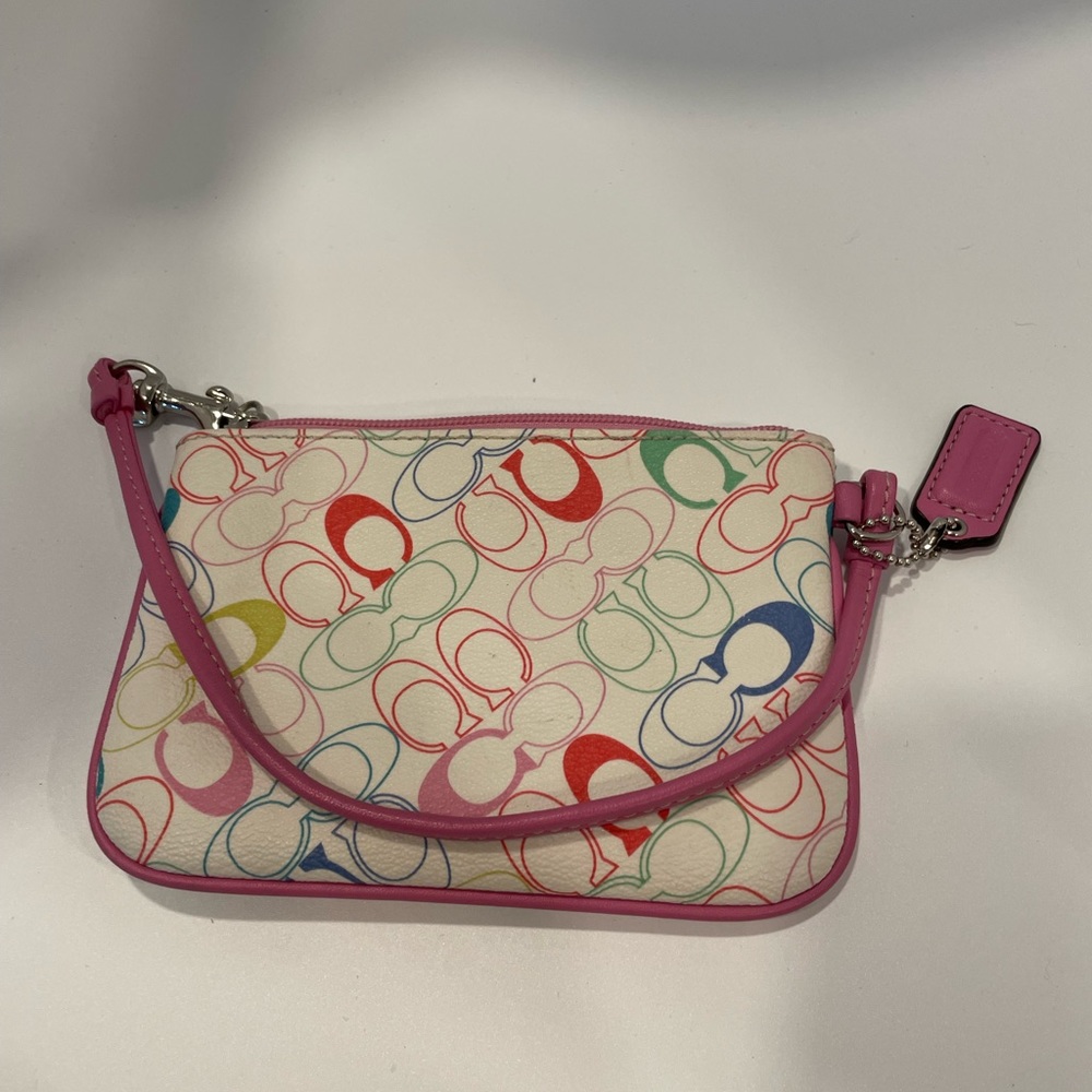 NWOT COACH MULTICOLOR “C” PRINT PI K ACCENTS